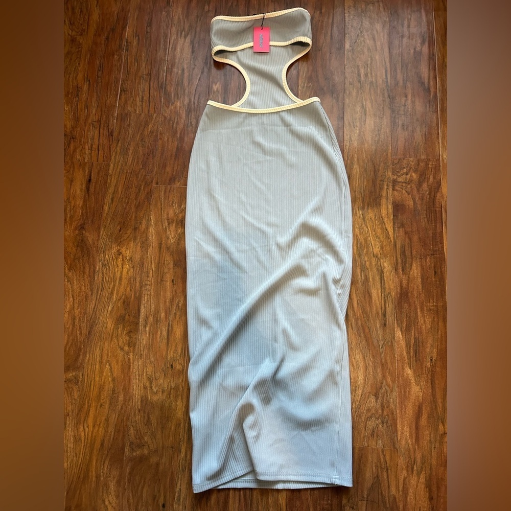 Edikted NWT Maxi Dress Sode Cut Outs Going Out Cocktail - Picture 2 of 8